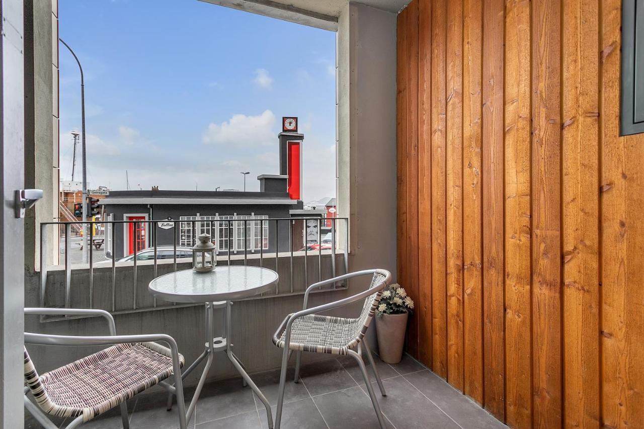 Sunny Apartment - By The Sea In City Center Reykjavík Buitenkant foto